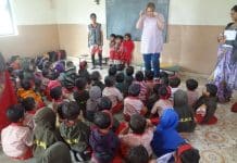 Aussie social worker struggles to keep Pune school afloat Melinda Parker singing with pre-primary kids at Gyanankur