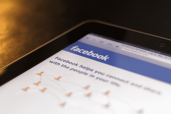 FB, facebook, Resign modi deletes, Twitter deletes modi criticism